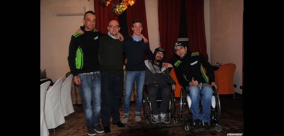 Disabili DOC – Maximilian Sontacchi con parte del team del progetto “Ri-mettiamoci in moto”